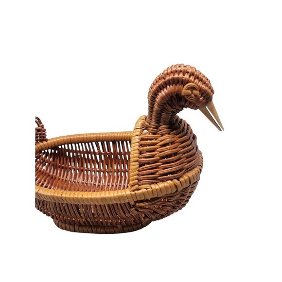 Small Wicker Duck Basket Table Top Centet Piece Brown Woven Duckling Design - Picture 6 of 10
